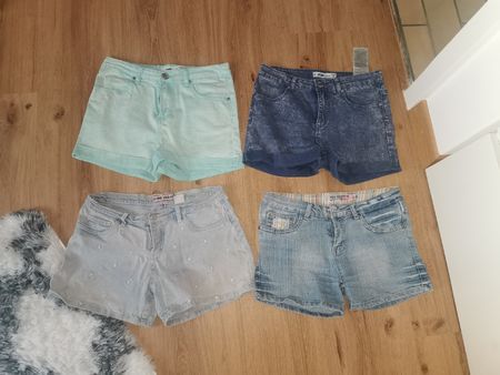 4 Jeansshorts Gr. S /36