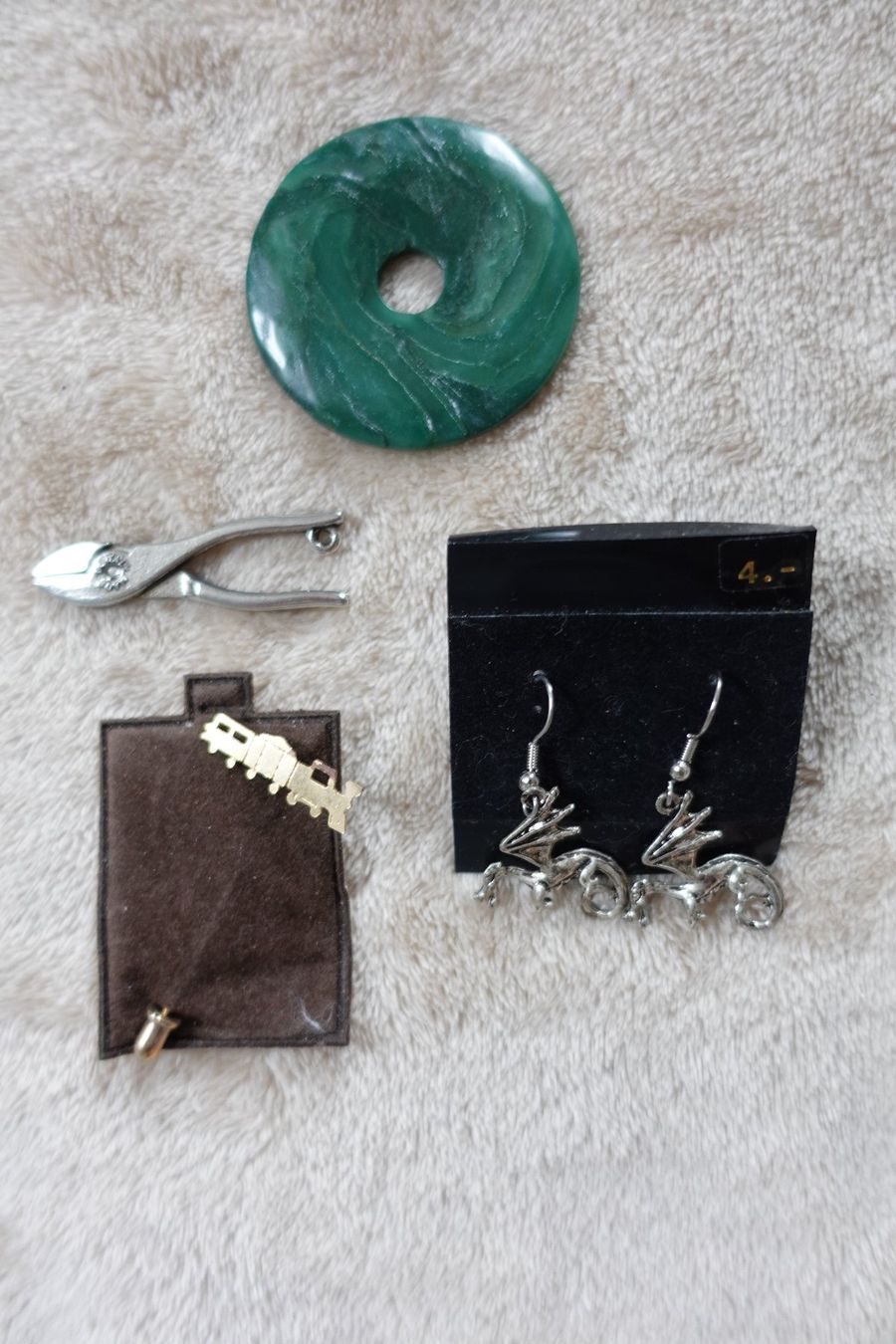 Autres bijoux: 1 schönes 32 teiliges Modeschmuck Set – D'occasion à rorschach par Babsi64 4