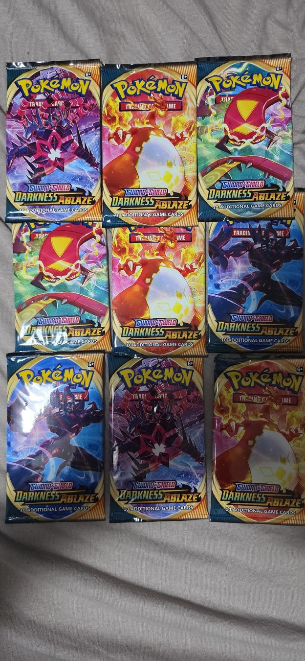 Pokémon Carte collezionabili: 9 bustine Darkness Ablaze sigillate nuove – Nuovo e nell'imballaggio originale da Willisau venduto da max_k5fl