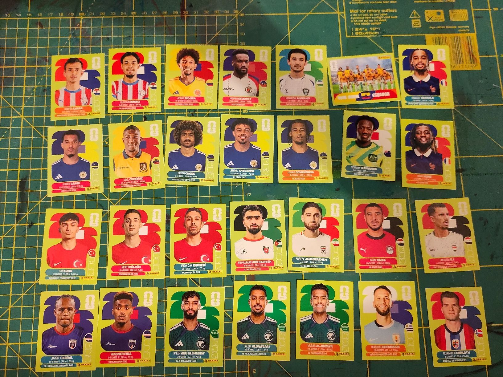 Panini Cartes à collectionner: Panini WM 2022 Sticker Einzelkarten – Neuf (Voir description) à Widnau par ognob 4