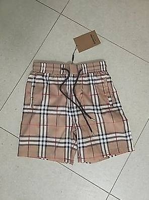 Neue Bermuda Shorts in Grösse S/M