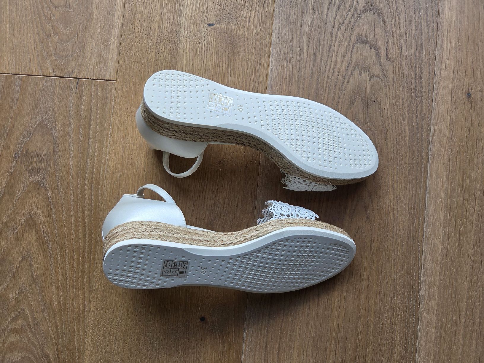 Scarpe da donna: Neue Avalia Hochzeitsschuhe Gr. 39 – Nuovo e nell'imballaggio originale da Zofingen venduto da SONDERZEiCHEN 5