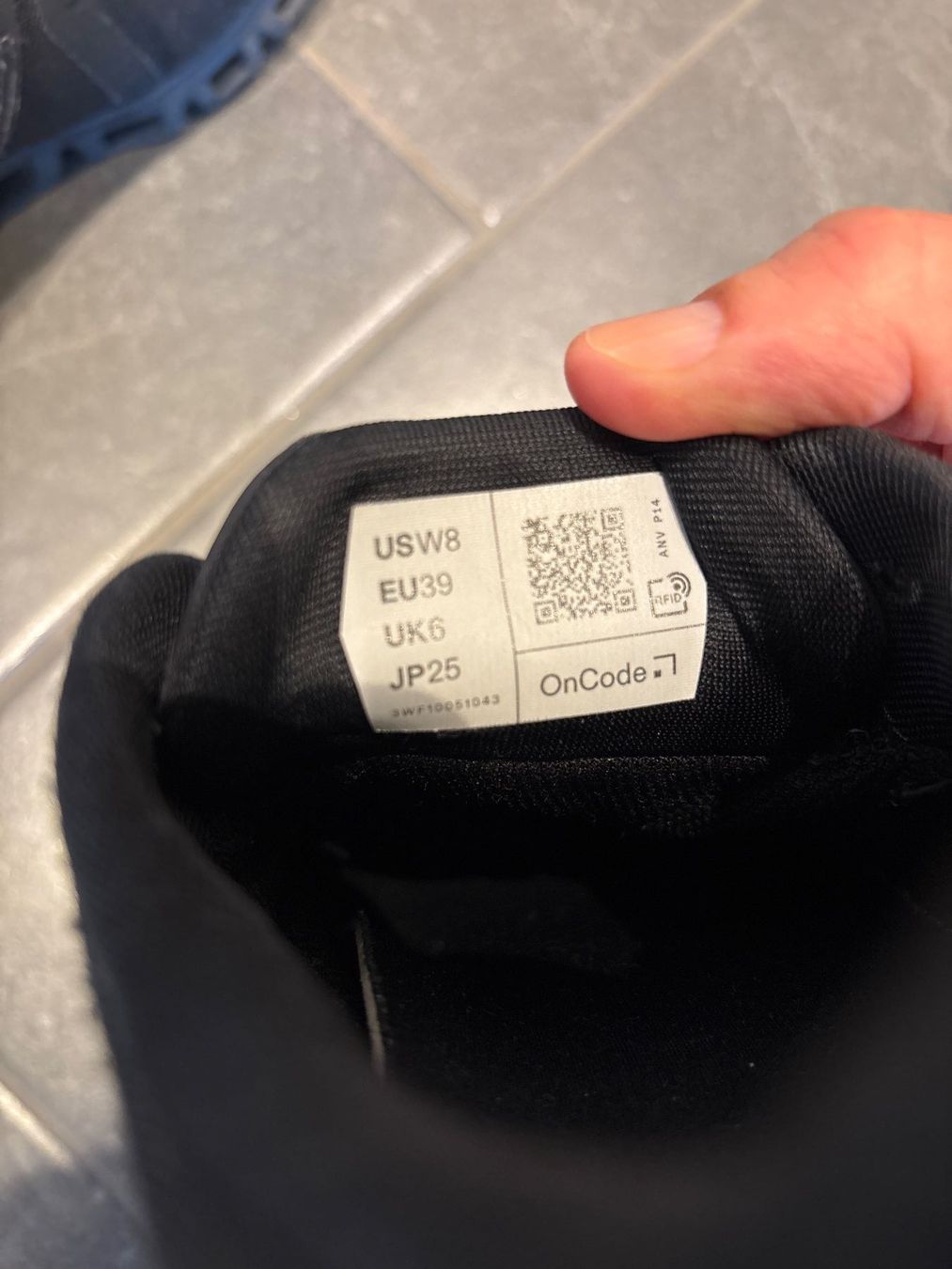 On Chaussures hommes: ON Cloud Sneaker – D'occasion à Dübendorf par Biene70 5