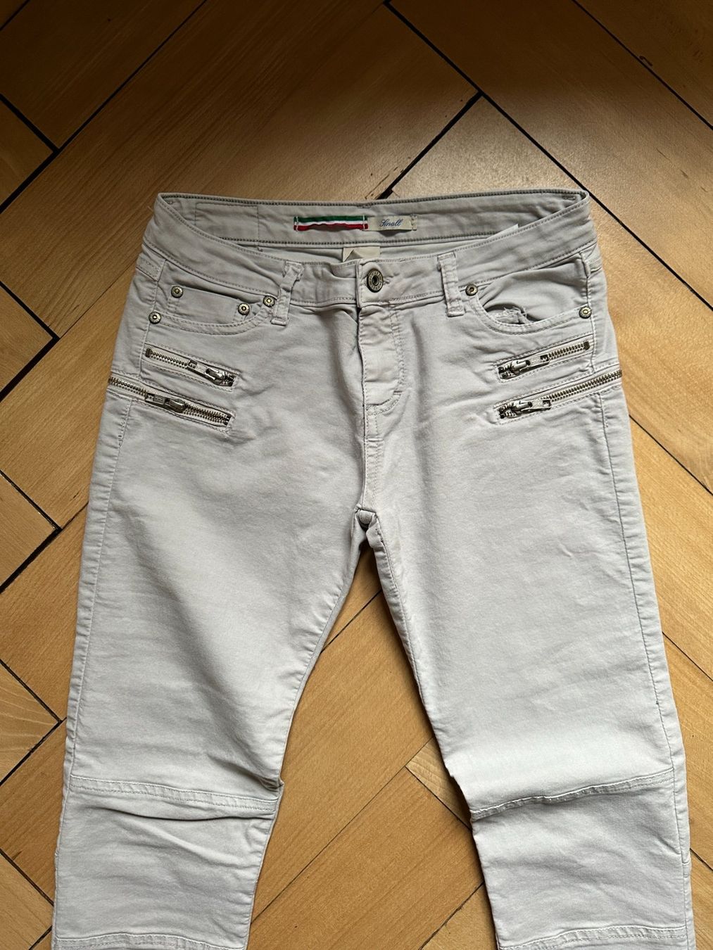 Please Jeans Jeans: PLEASE - Jeanshose beige S – Gebraucht aus Zürich von Diazaio 1