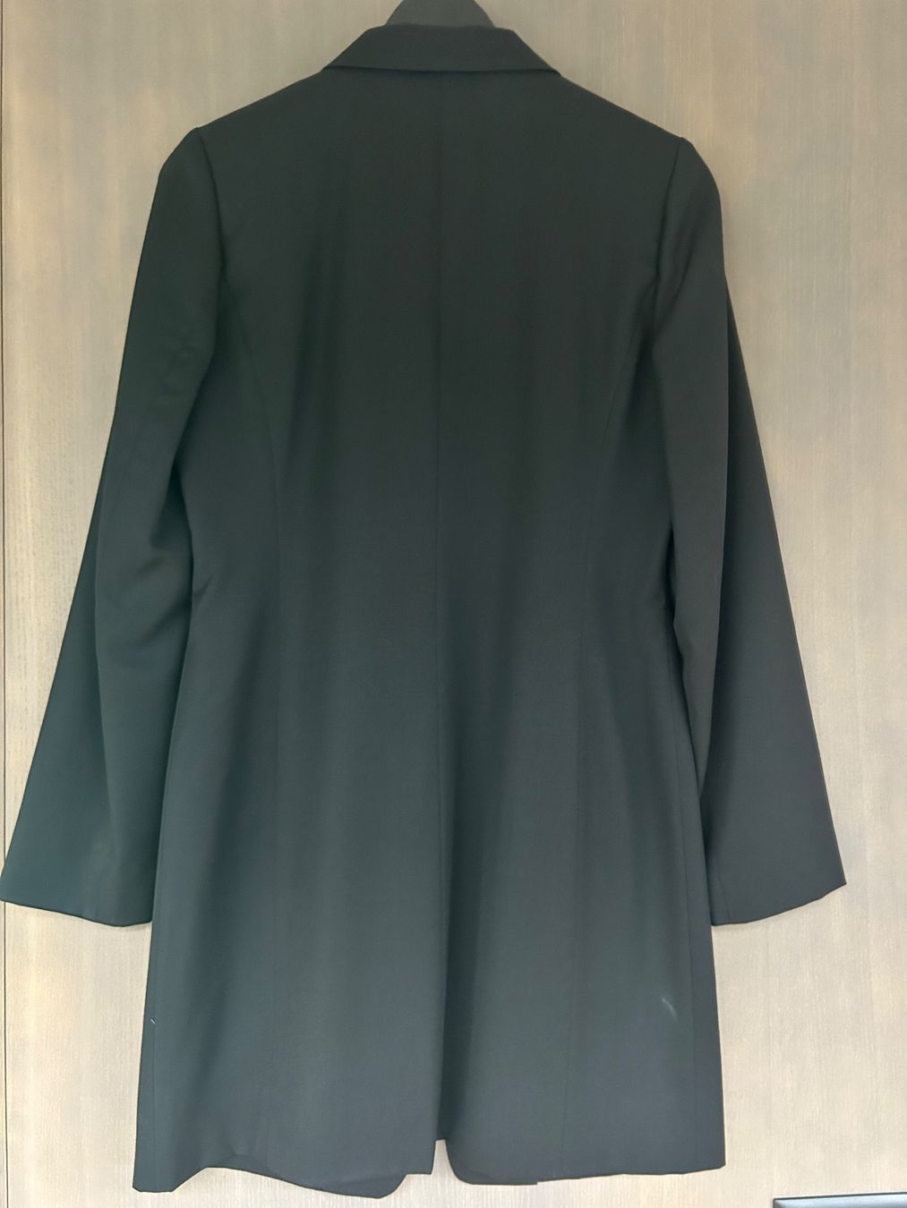 Cappotti: Eleganter schwarzer Übergangs-Mantel /Longblazer – Usato da Kilchberg ZH venduto da Anie. 1