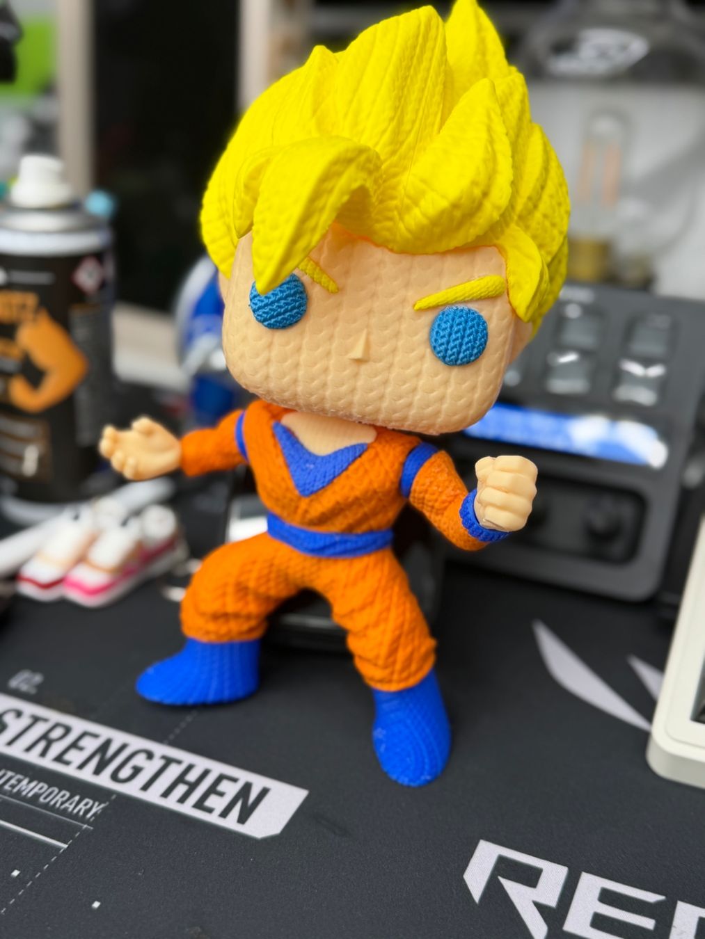 Statuette: Goku Super Saiyan 3D - "Knitted" Textur Design – Nuovo (secondo la descrizione) da Aigle venduto da MagieFusion_3D 2