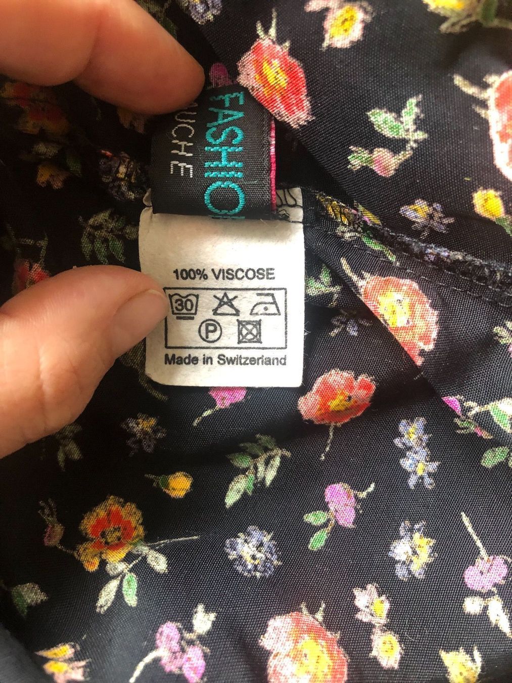Camicette: Bluse aus Viskose Gr 38 – Usato da Schwerzenbach venduto da frauminze 2