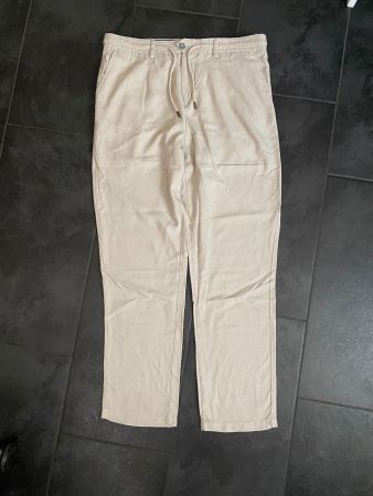 Leichte Sommer- Hose beige Grösse 52/XL guter Zustand