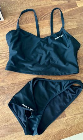 Bikini Reebok schwarz Grösse 42 fast wie neu