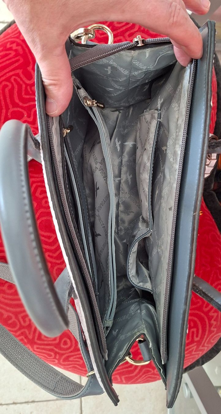 Taschen für Damen: Sac à main cuir de crocodile – Gebraucht aus Misery von sexylexy1969 2