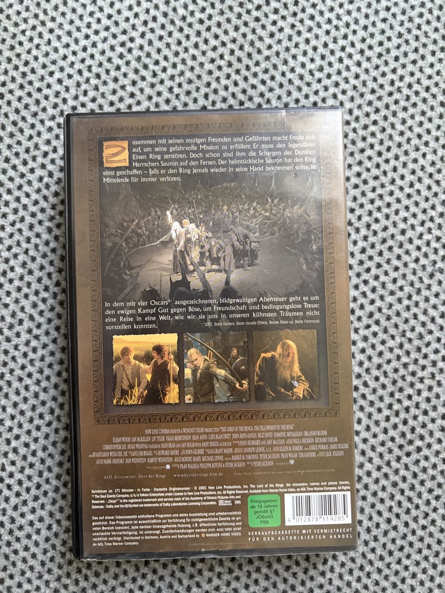 Tutti i VHS: VHS Der Herr der Ringe Die Gefährten  – Usato da Uetikon am See venduto da Winnieclaudia 1