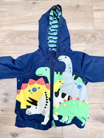 10 pieces of kids clothes for 3-4 years, good condition