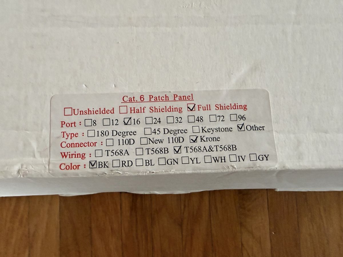 Server: Netzwerk Komponenten - Patch Panel, 16 Port, Full Shielding! – Nuovo (secondo la descrizione) da Zürich venduto da Gadgets2020 2