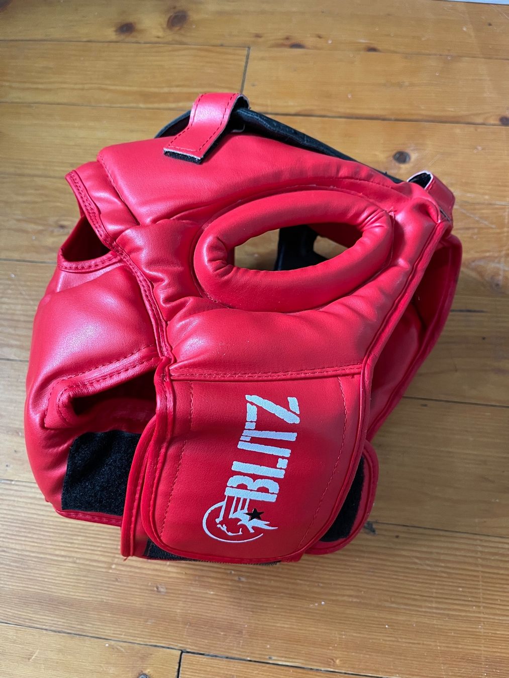 Antike Kleidung: Casque art martial combat marque Blitz taille L – Gebraucht aus Sion von edelweissse 3