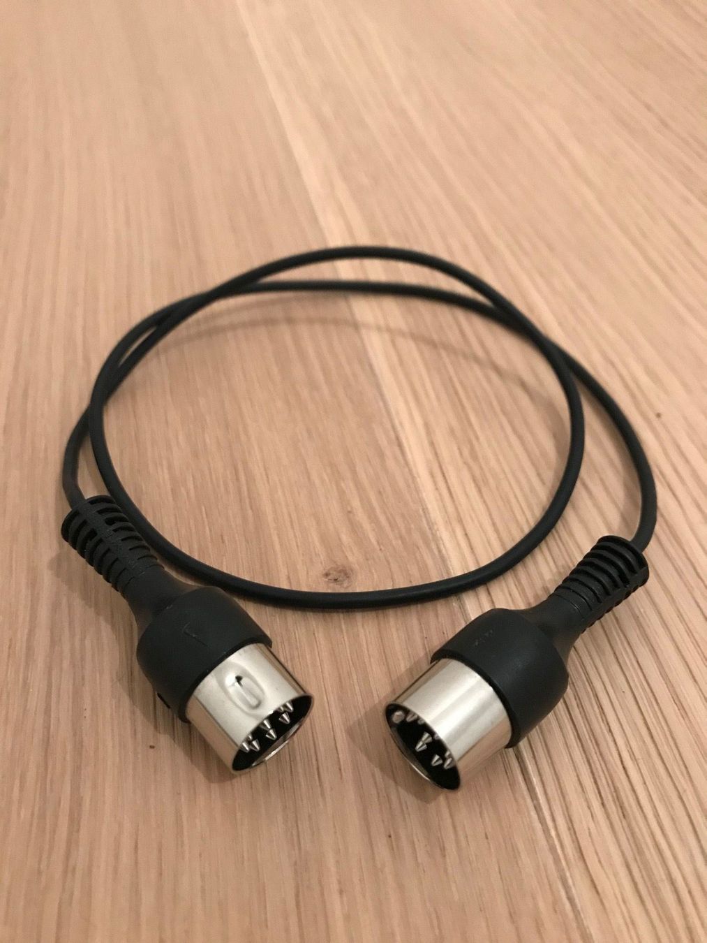 Bang & Olufsen Cavi: Bang & Olufsen Powerlink-Kabel 0.75m MK3 – Nuovo (secondo la descrizione) da Dornach venduto da manu10