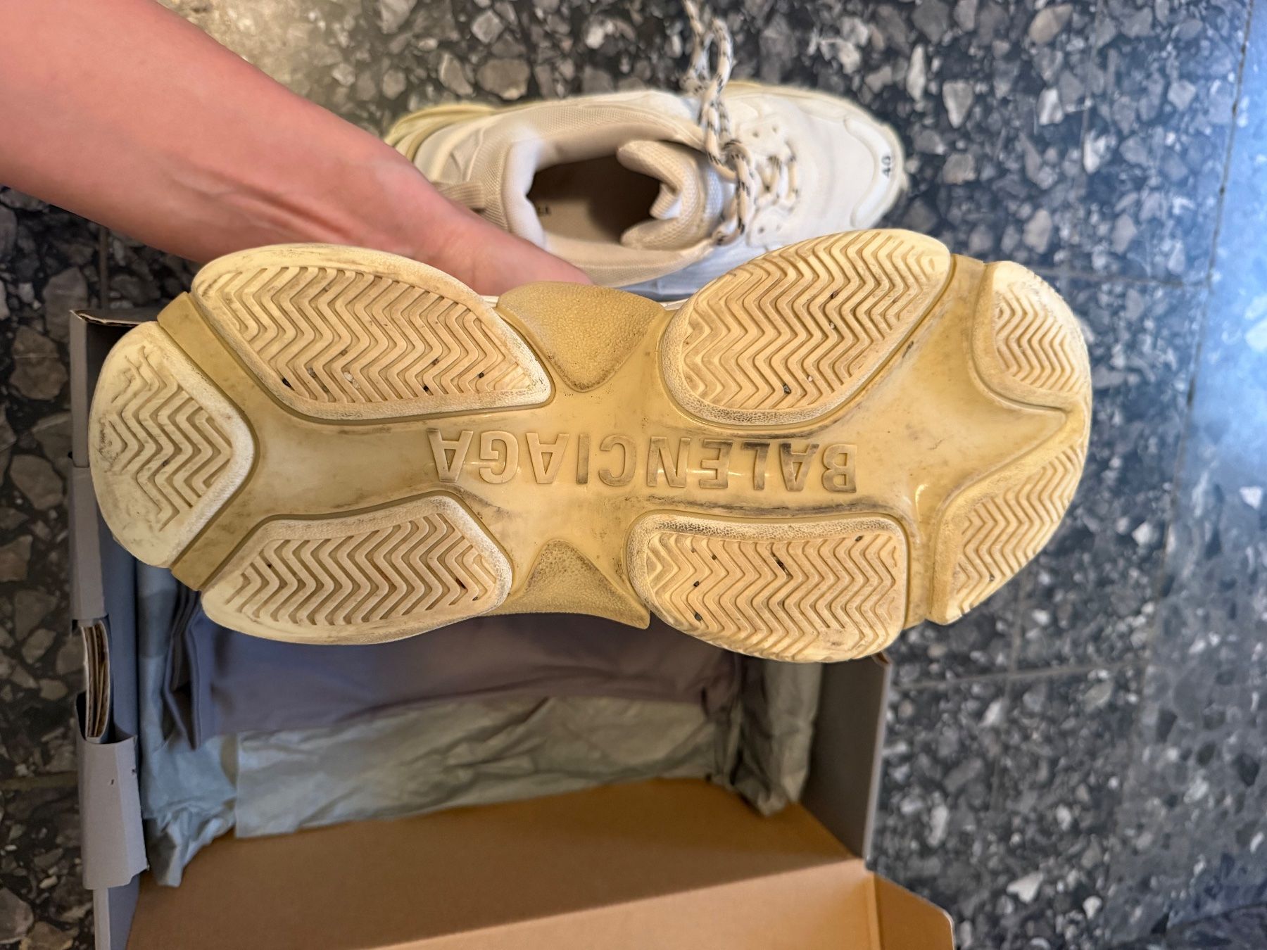 Balenciaga Scarpe da uomo: Balenciaga Sneaker – Nuovo (secondo la descrizione) da Thalwil venduto da noemilarissa 4