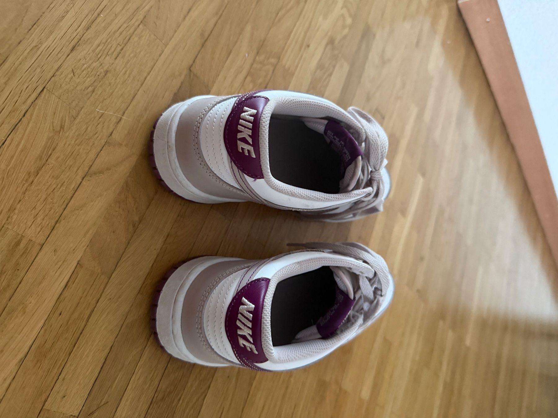 Nike Scarpe da donna: Nike Dunk Low Damenschuh, Gr.40 neuwertig.. – Nuovo (secondo la descrizione) da Wohlen AG venduto da baletan83 2