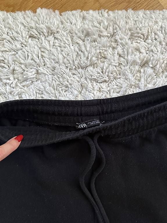 Hosen: Jogginghose Damen, Grösse S – Gebraucht aus Ellikon a d Thur von anja_herbi 1