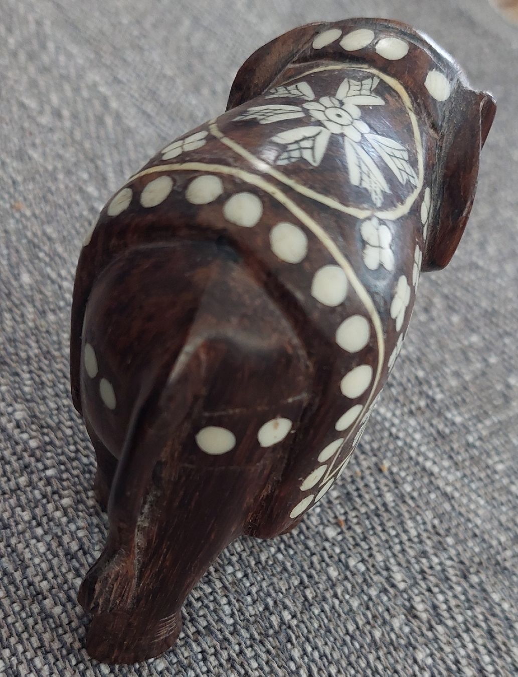 Statuette: Holz Elefant mit eingelegten Knochen, Handgeschnitzt Indien – Nuovo (secondo la descrizione) da Oberdiessbach venduto da gerbu01 7