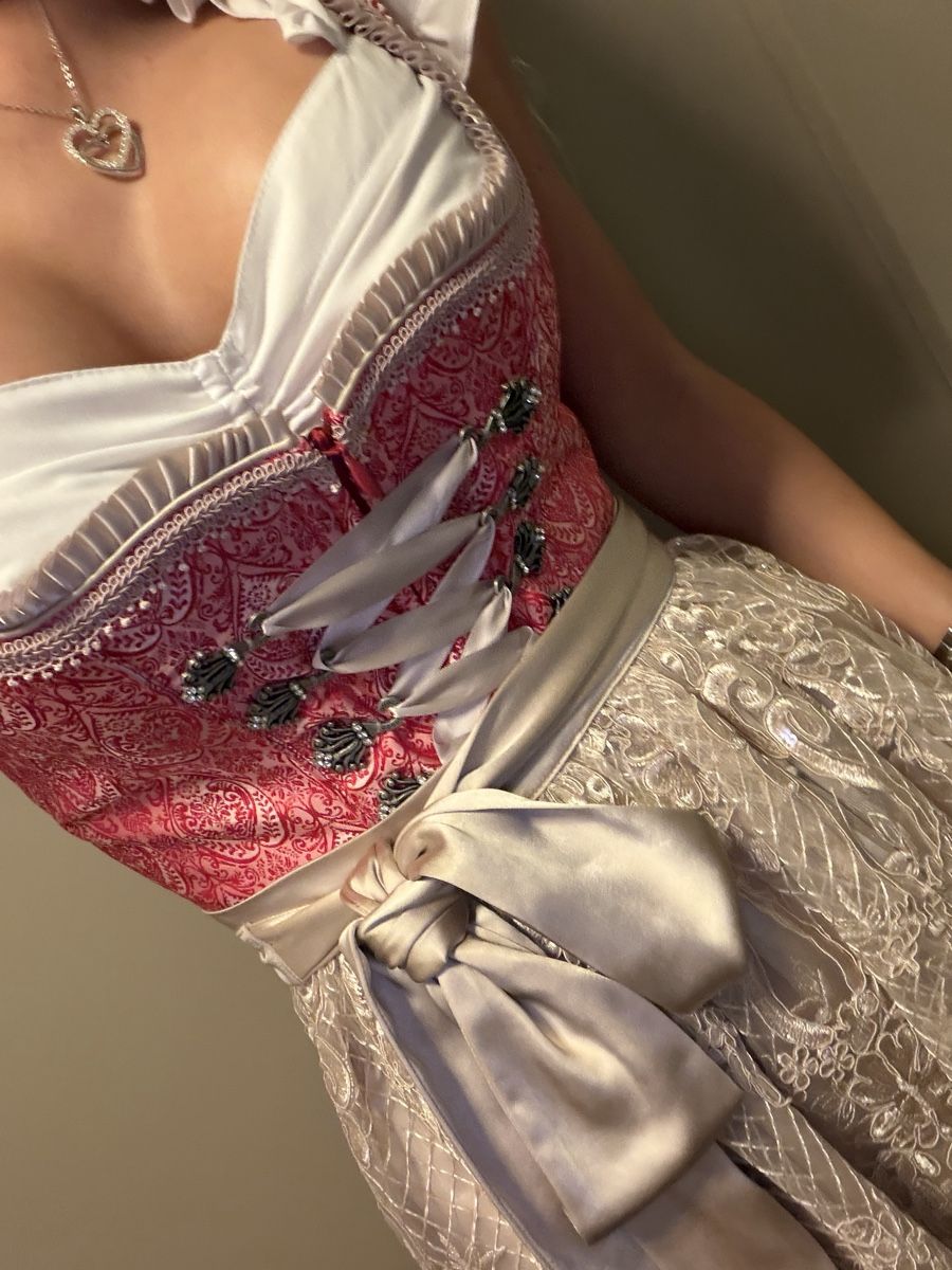 Costumi: Krüger Dirndl – Nuovo (secondo la descrizione) da Dietikon venduto da meeelissaa 2