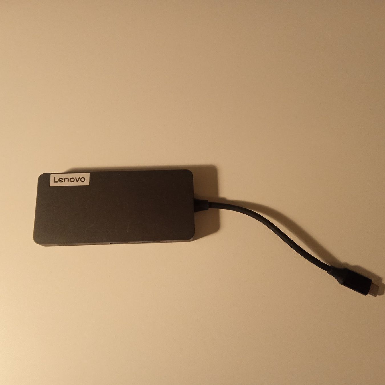 Lenovo Hubs & Switches: Docking Station - Lenovo, 7in1 Hub, schwarz – Gebraucht aus Thalwil von emma11