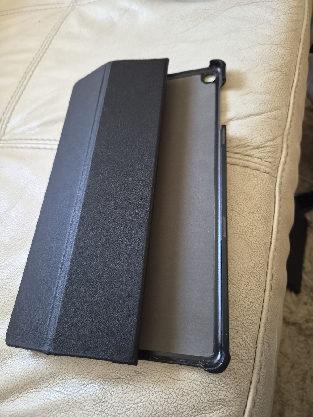 Samsung Tablet PC: Samsung Tablet A, inkl. Etui – Usato da Diegten venduto da Gnoom79 2