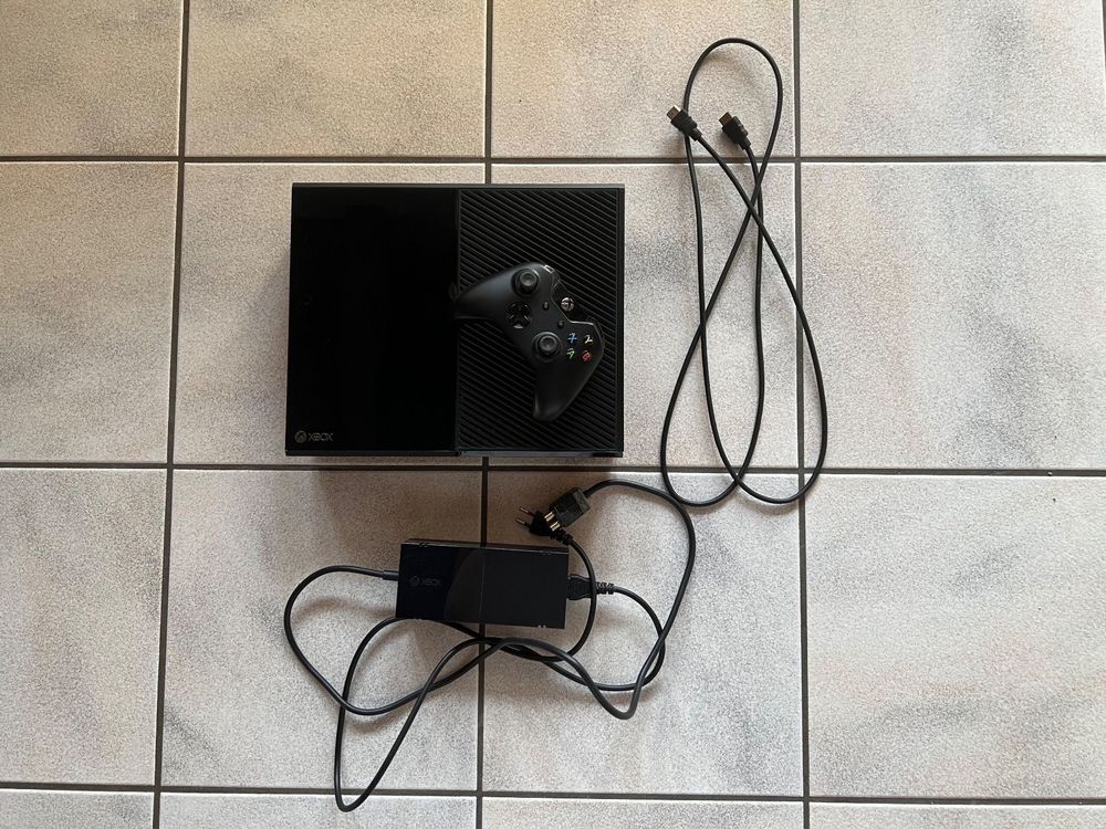 Microsoft XBox One Ohne Kinect Konsole 500GB HDD Wi-Fi Schwarz (XOne
