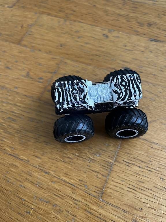 RC Kits de montage: Mini Monster Truck – Neuf avec emballage d'origine à Muri b. Bern par sibube3000