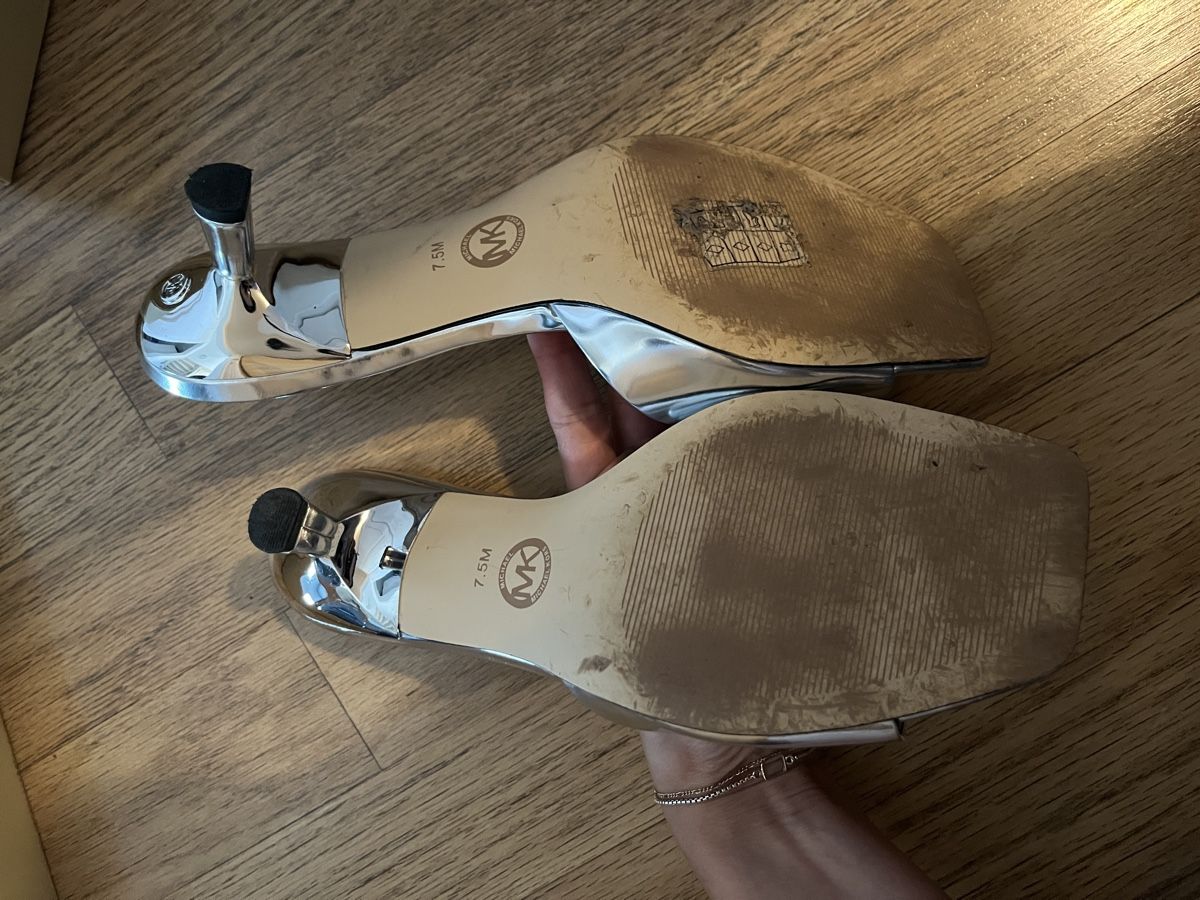 Michael Kors Scarpe da donna: MICHAEL KORS Heels Silber Grösse 38 – Nuovo (secondo la descrizione) da Sulgen venduto da jac_hp2g 2