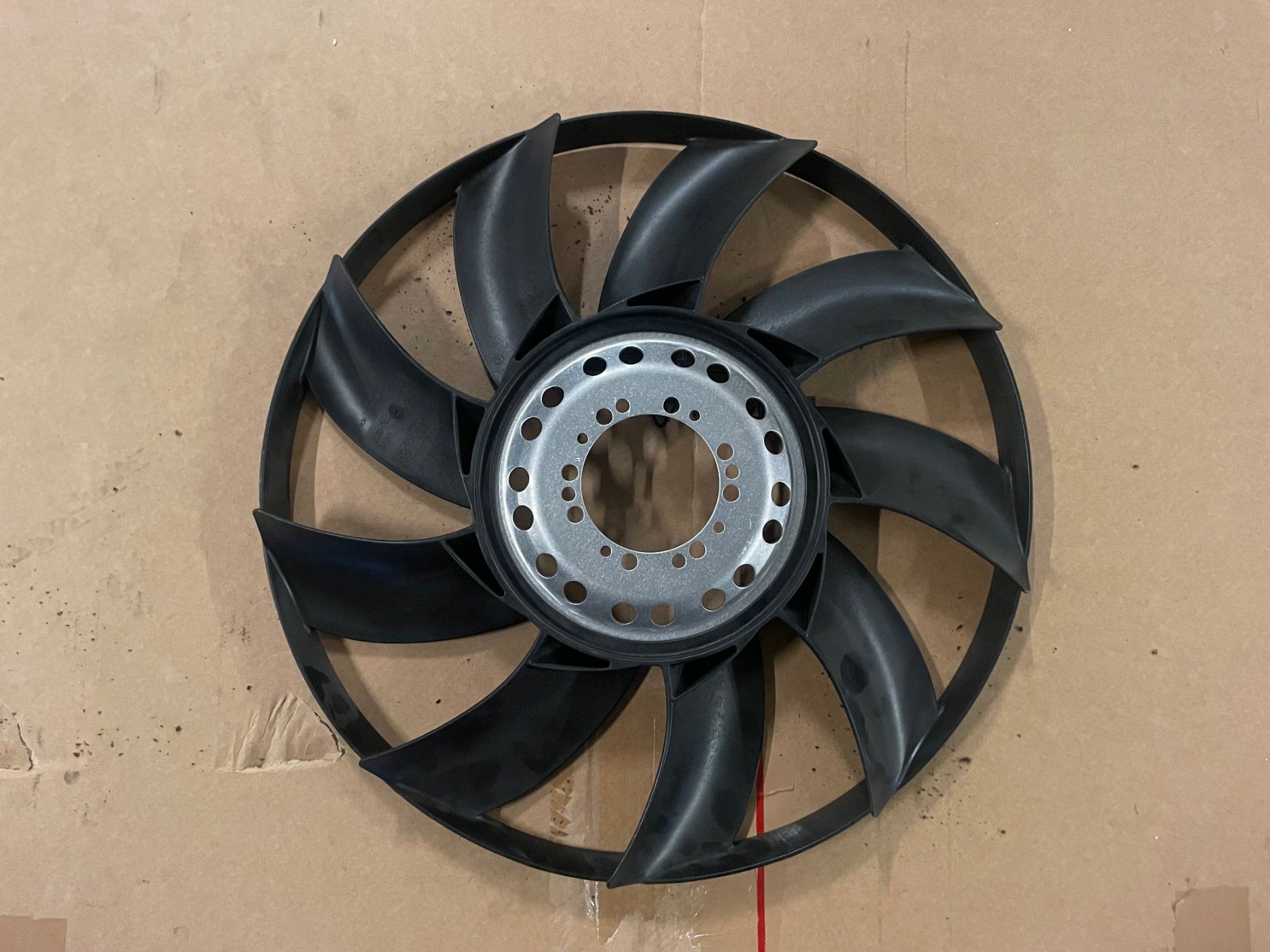 BMW Tutti pezzi di ricambio auto: BMW X5 et série 7 Ventilateur – Nuovo (secondo la descrizione) da Satigny venduto da rfo59 1