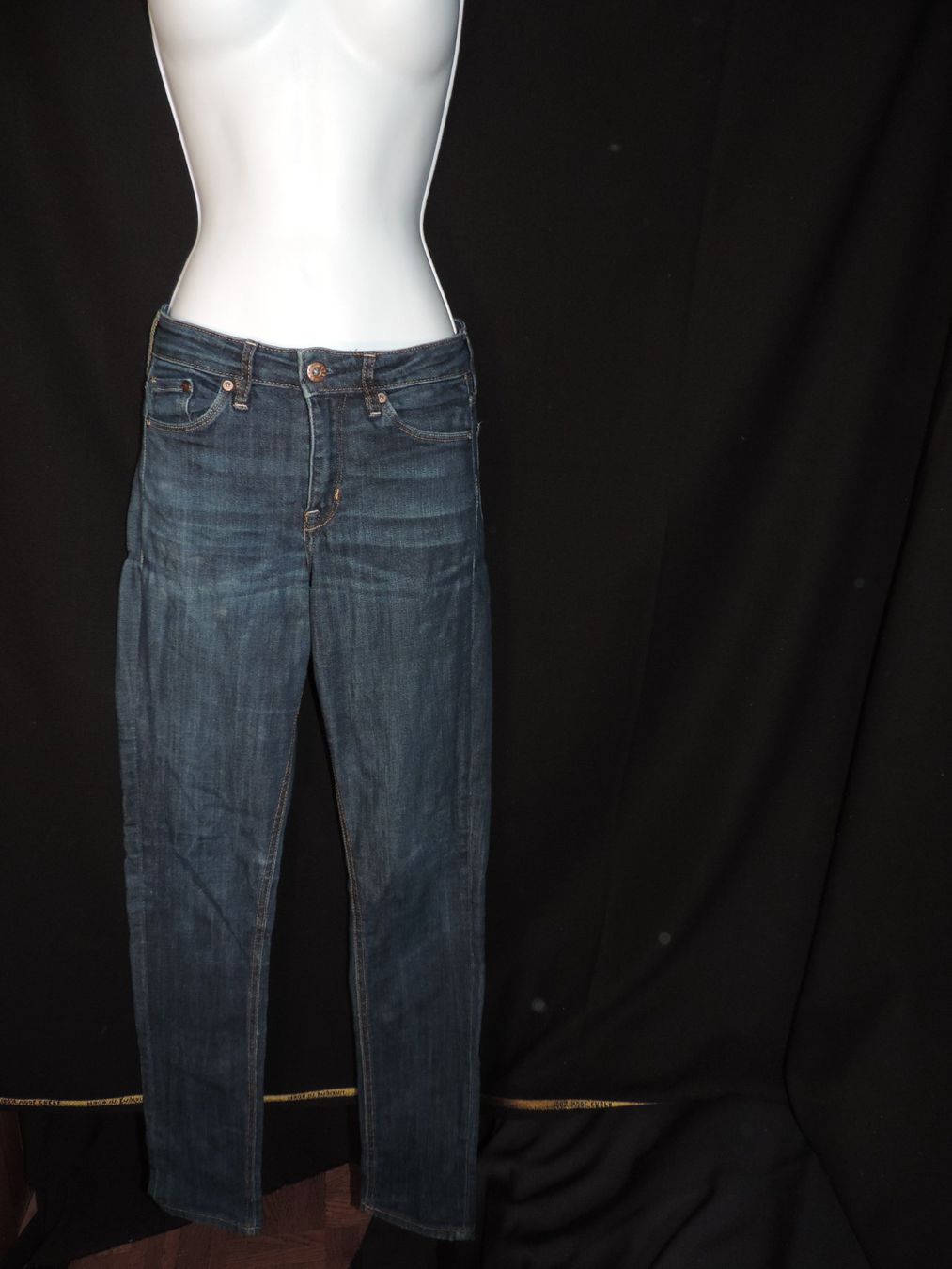 Jeans: jeans bleu foncé stretch – Usato da Genève venduto da Axelle333 1