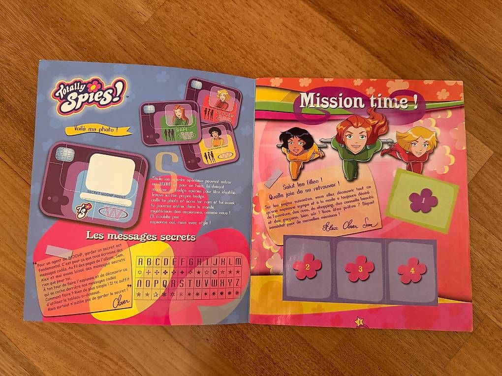 Panini Album: Album panini Totally Spies "Mission time" – Usato da Lausanne venduto da mama124 1