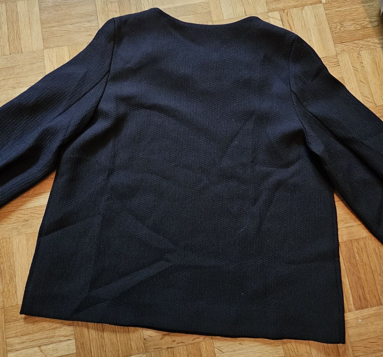 Pulls & Sweat-shirts: pull noir Cop Copine manches 3/4 Belle qualité – D'occasion à Yverdon-les-Bains par van_dq65 5
