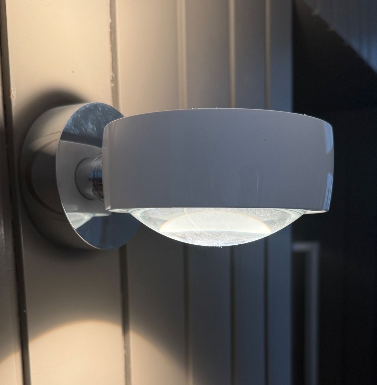 Occhio Lampade: Occhio Sento verticale up LED Wandleuchte – Usato da St. Gallen venduto da pem_6628