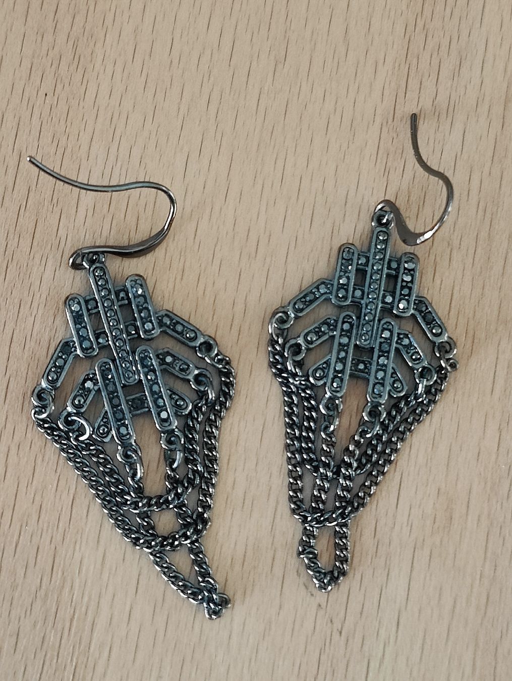 Orecchini pendenti & Orecchini a lobo: boucle d'oreille Pilgrim – Usato da Bern venduto da linouma