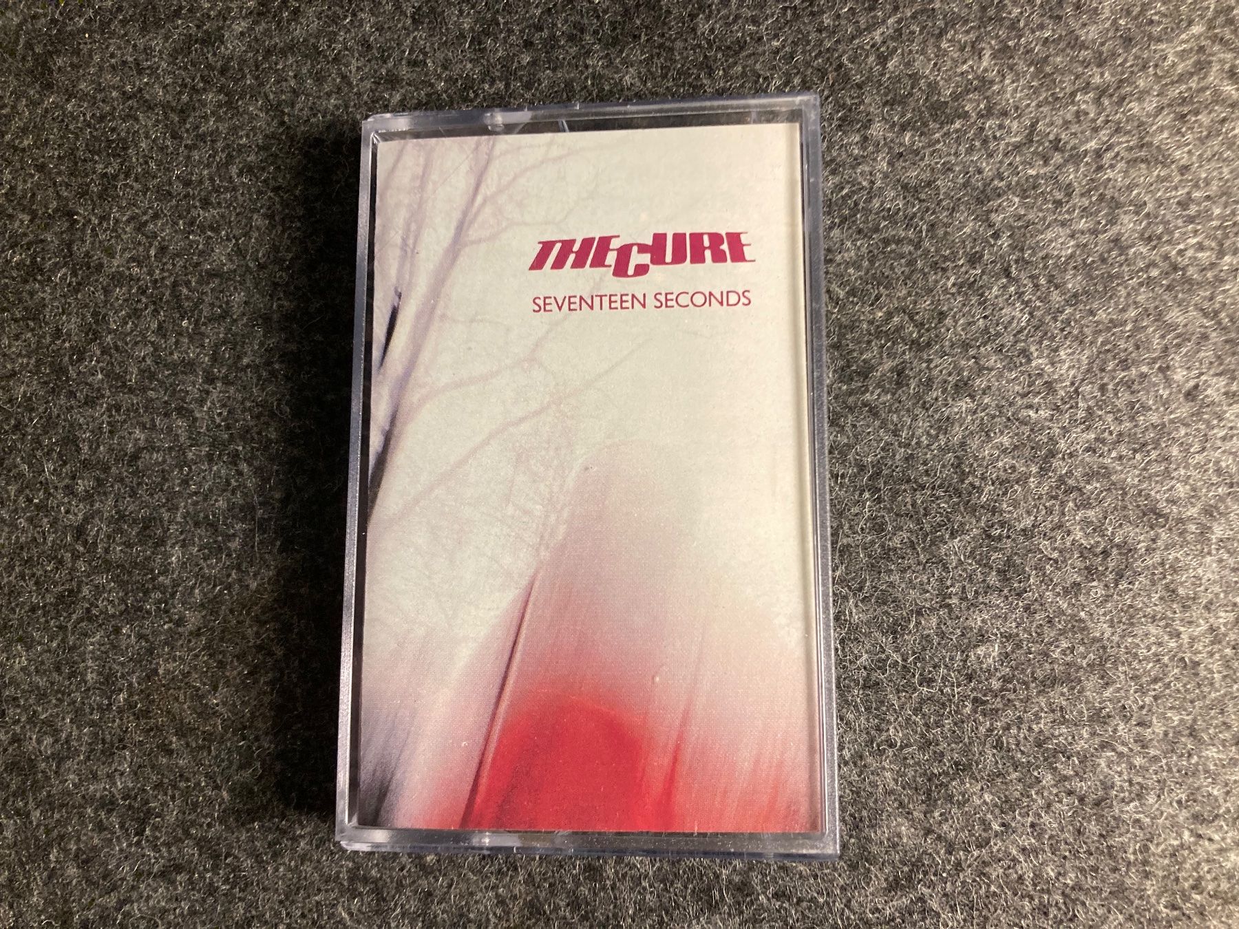Musicassette: The Cure - Seventeen Seconds (MC) – Usato da Fribourg venduto da Karushi
