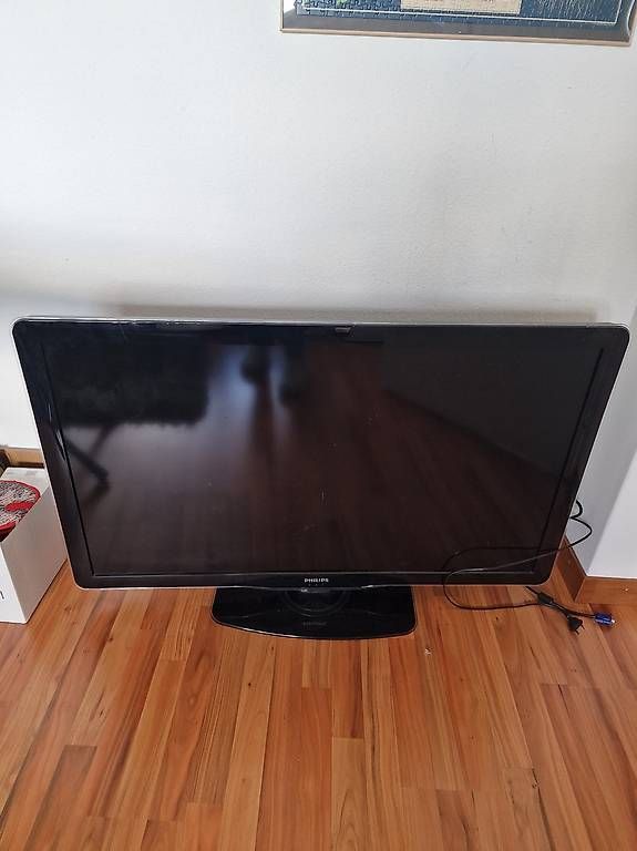 Televisori: Philips Tv – Usato da Zug venduto da Jrene..2409