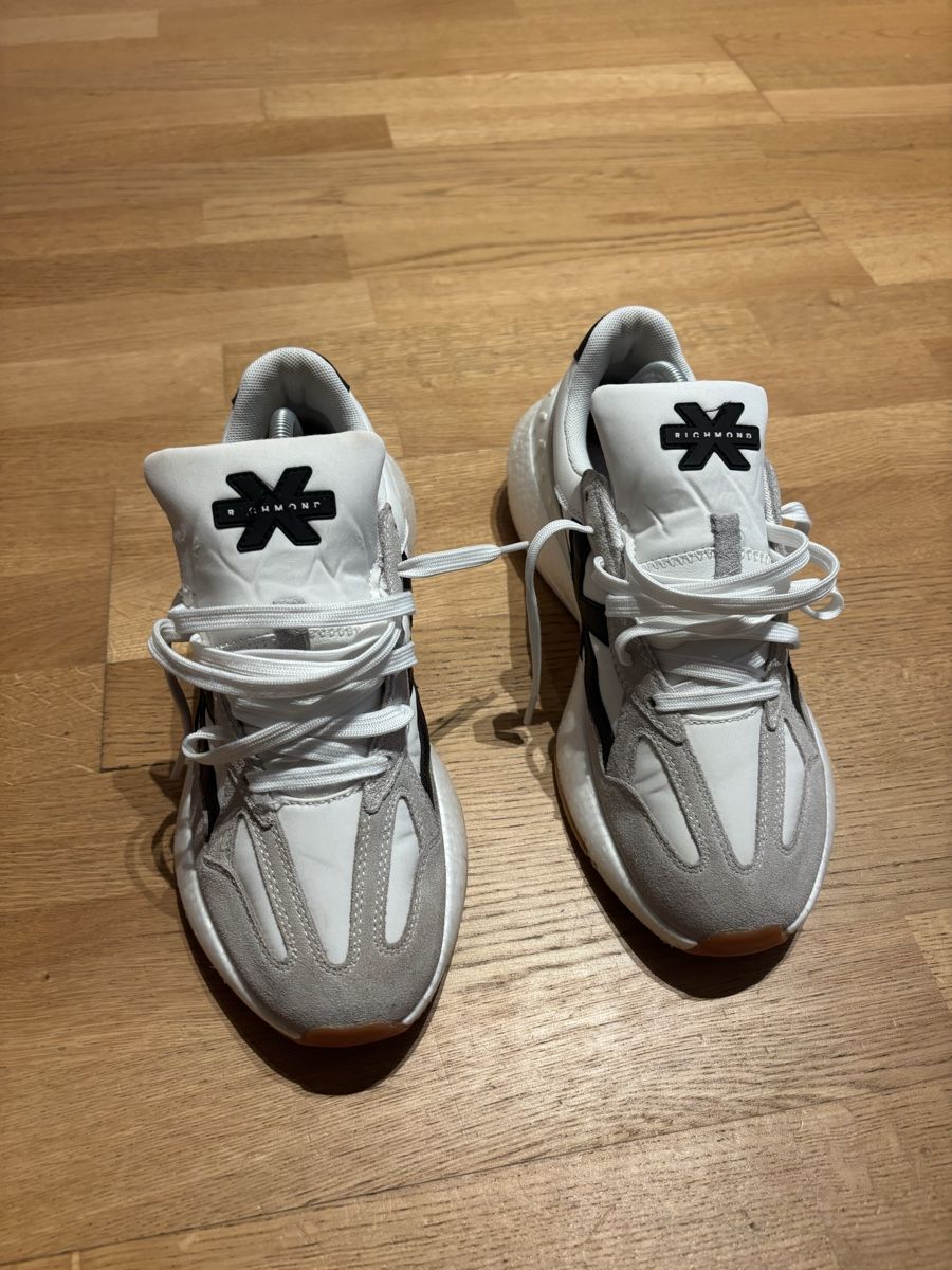 Scarpe da uomo: John Richmond Shoes  – Usato da Zürich venduto da Miro28M 3