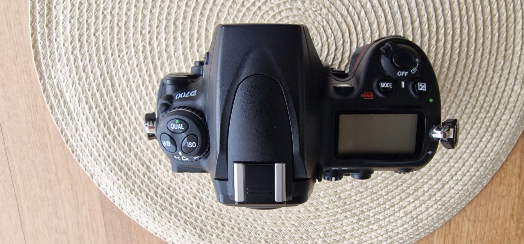Nikon Fotocamera: Nikon D 700 Digitalkamera + Zubehör – Usato da Stüsslingen venduto da champ11 4