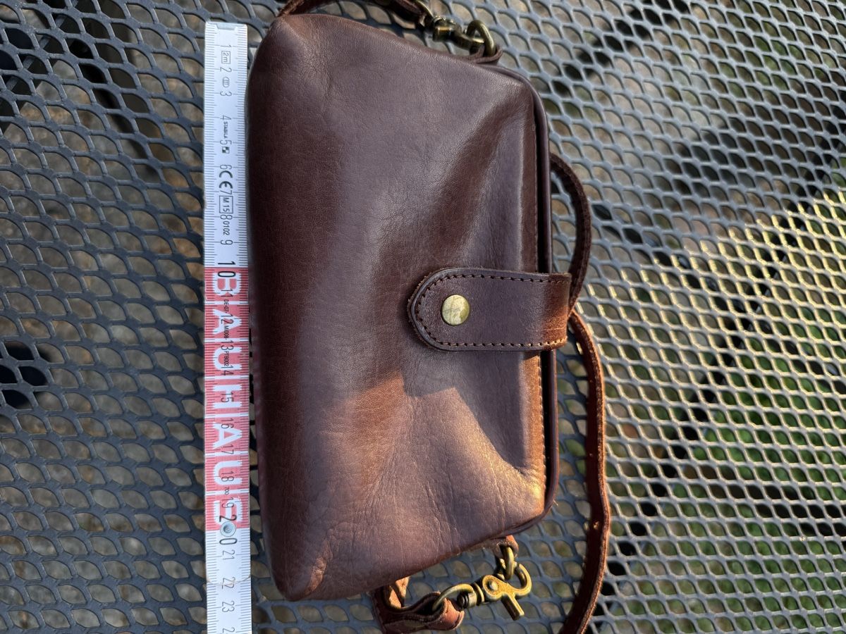 Borse da donna: Leder Tasche  – Usato da Wynigen venduto da KaZu79 5