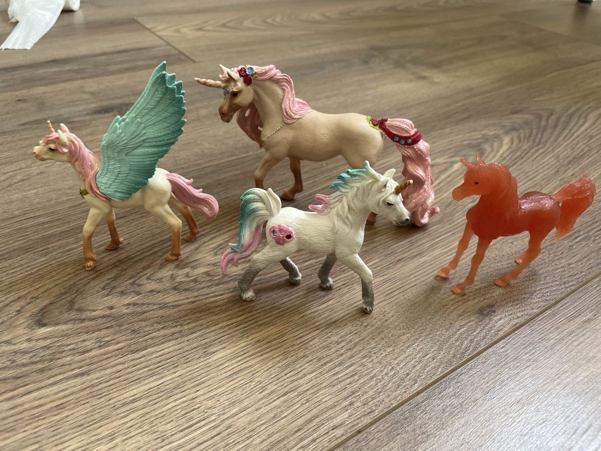 Schleich Statuette: Schleich 4er Set Spielzeug Einhörner  – Usato da Dornach venduto da san_s2qy 1