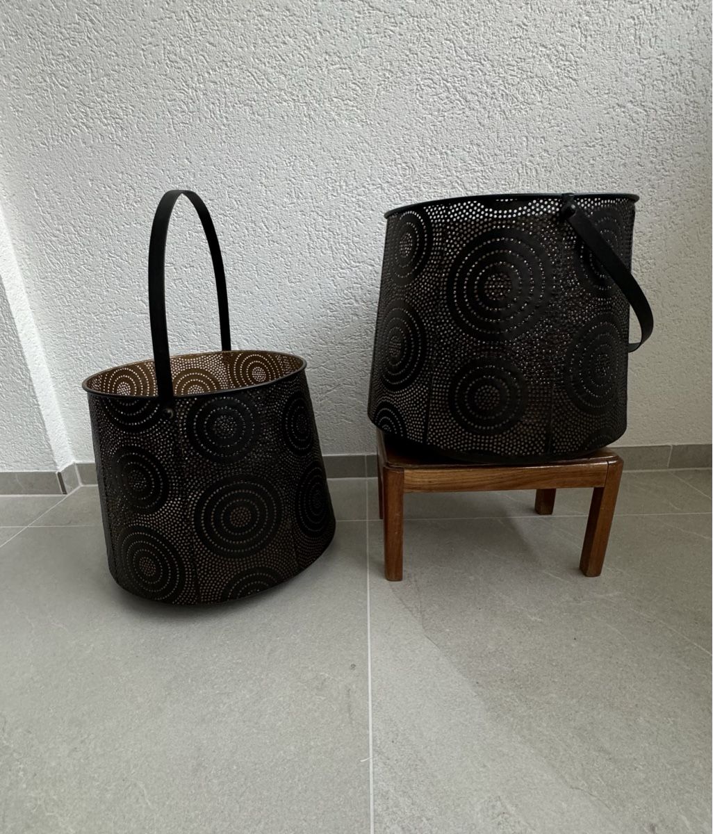 Lanterne: 2 Laternen rund. H 28 cm Durchmesser 34 cm – Usato da Allschwil venduto da Kasi1010