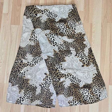 Écharpe ou foulard en soie vintage thème fauve
