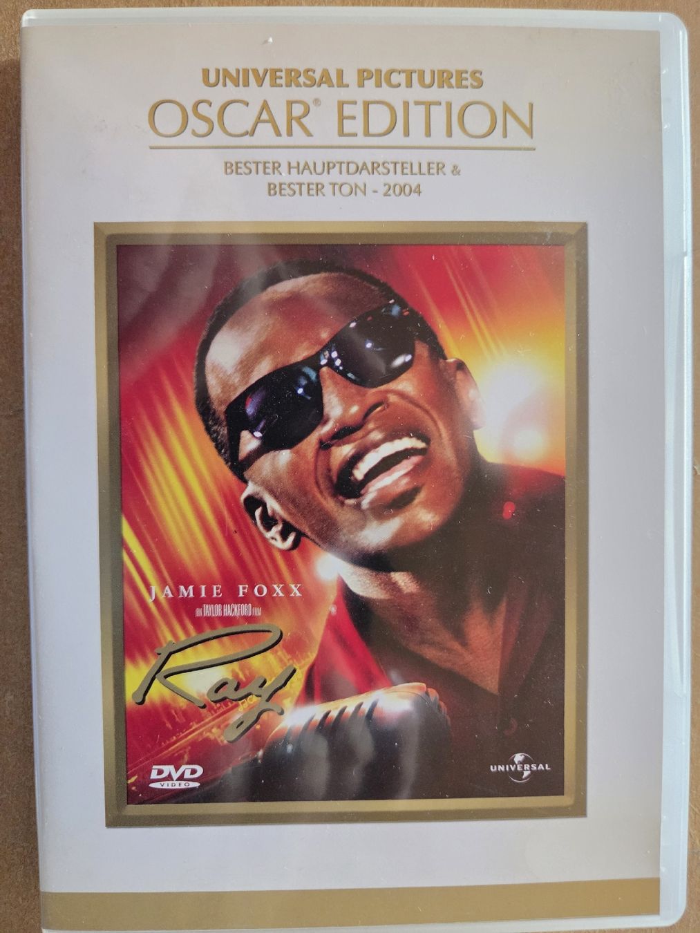 Tutti i DVDs: Dvd Ray - mit Jamie Fox 11 – Usato da Dintikon venduto da Vexi