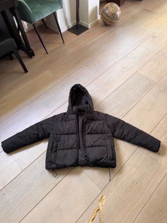 Zara Winterjacke, schwarz, Grösse XS, ein WInter gebraucht