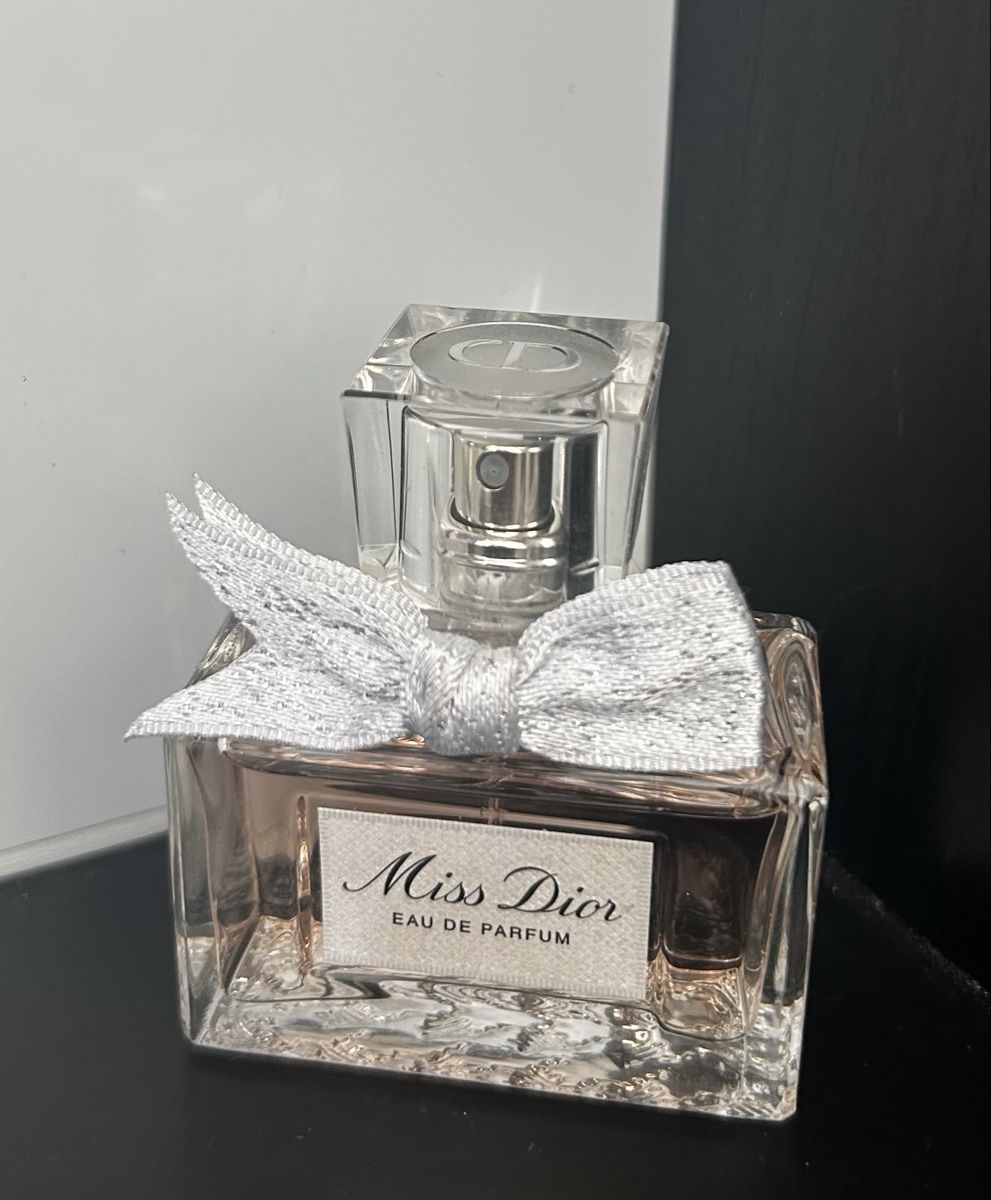 Dior Profumi & Eau de Toilette: Miss Dior Eau de Parfum (30ml) – Usato da Basel venduto da Christopher123
