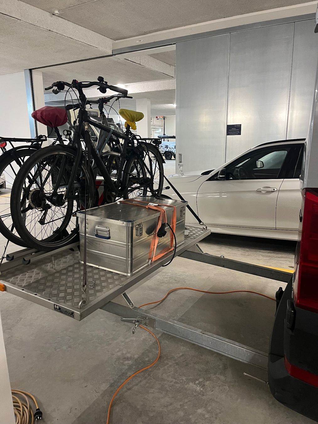 VW Veicoli da campeggio: VW Grand California 680 4x4 – Usato da Lachen SZ venduto da new_y76w 1