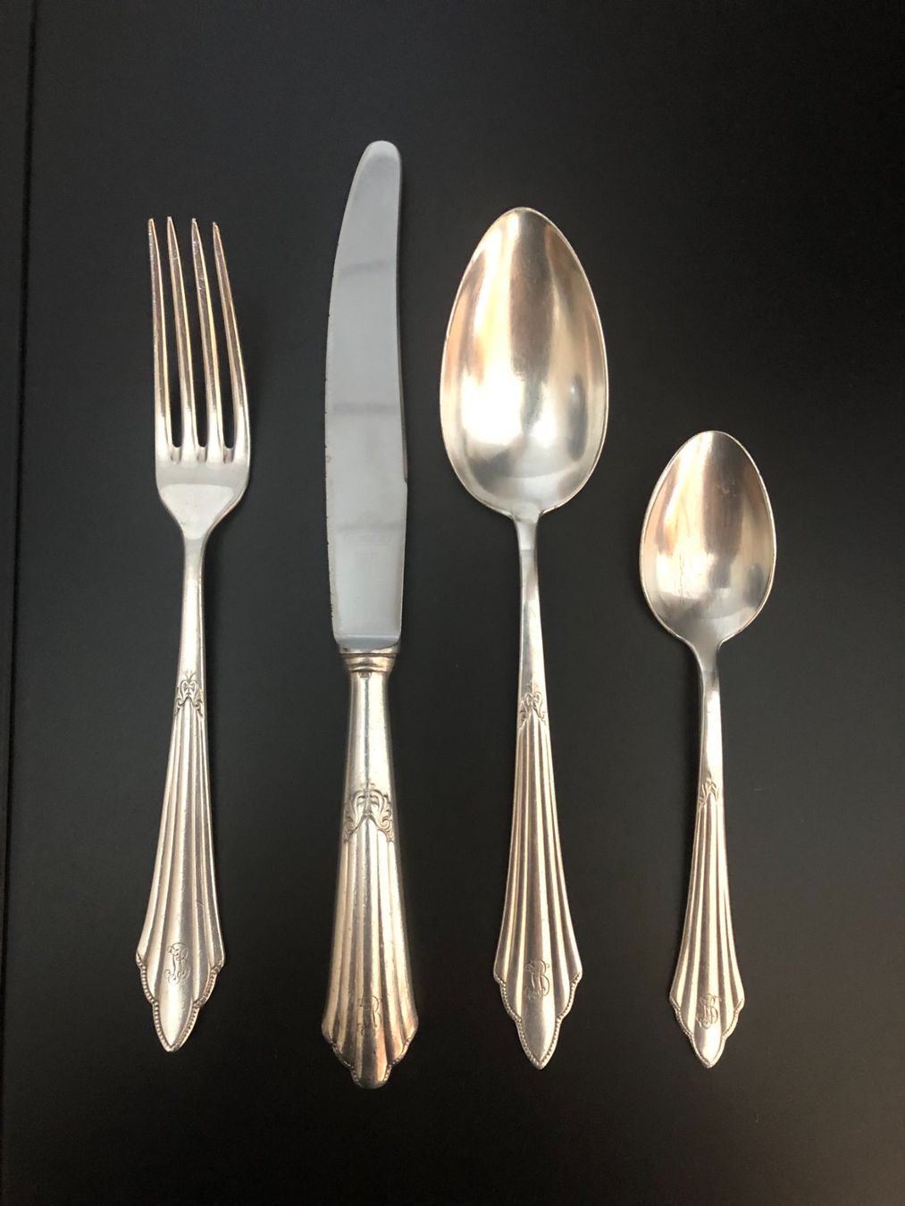 Couverts: Altes versilbertes Besteck-Set, 4-teilig – D'occasion à Samstagern par TAAF 1