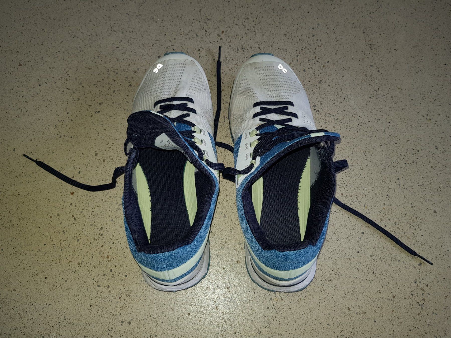 On Scarpe da uomo: On Cloudtec Laufschuh Grösse 42 – Usato da Basel venduto da fafa68 4