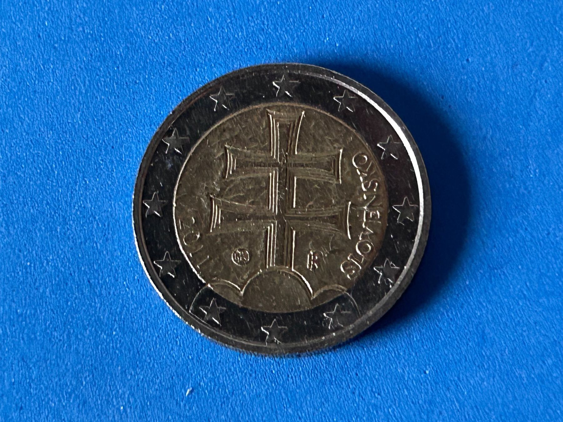 Tutti le monete: Slovakia - 2 Euro 2011 Circulated – Usato da Corcelles NE venduto da AJKader 6